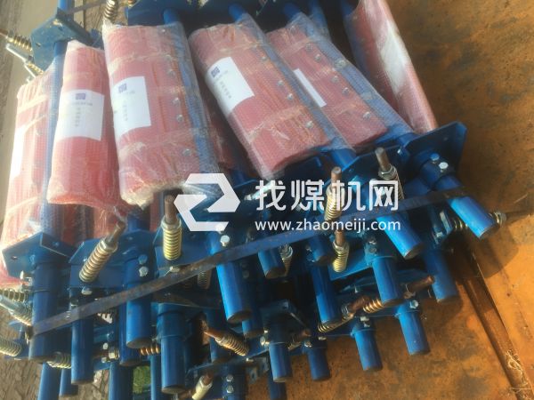 刮板式清掃器 頭部 空段 滾動毛刷 聚氨脂