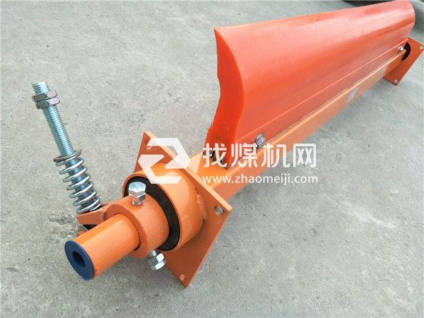 山東皮帶機聚氨酯清掃器廠家，耐磨聚氨酯清掃器，固達利輸送帶聚氨酯清掃器