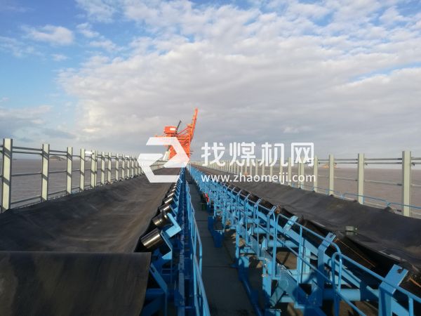 DSJ100/100/2×220帶式輸送機(jī)現(xiàn)貨直供，DSJ礦用可伸縮皮帶機(jī)型號全