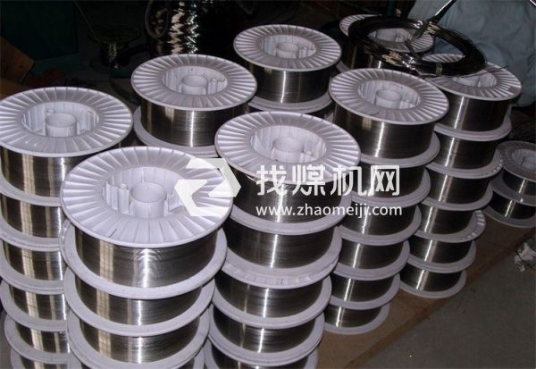 JD881焊接耐磨板藥芯焊絲